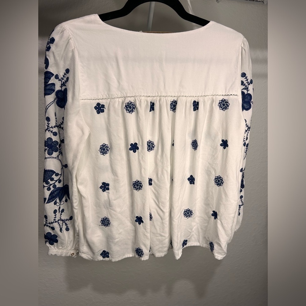 Zara Embroidered White and Blue Blouse - Picture 6 of 7